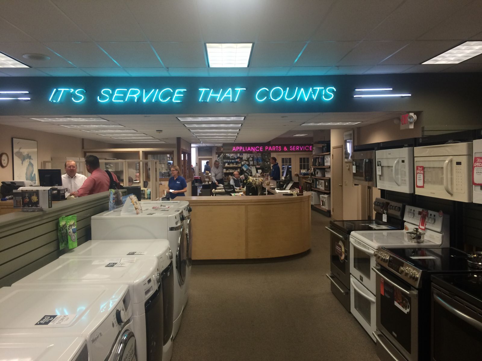 Max's Service Center